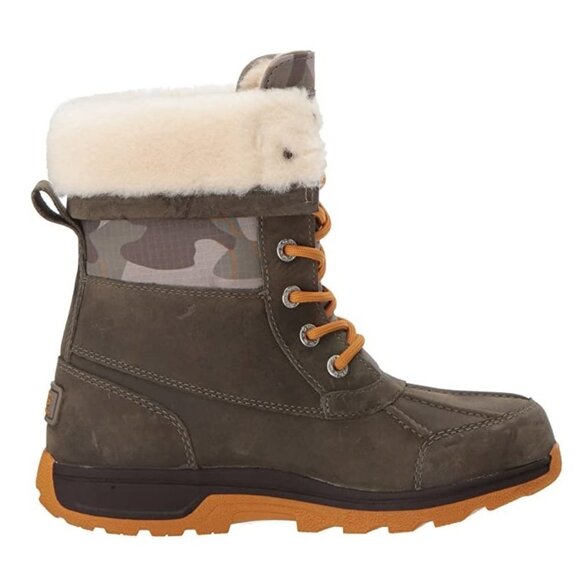 ✨Host Pick✨ UGG Kids Butte II CAMO Lace-Up Boot - Picture 3 of 12